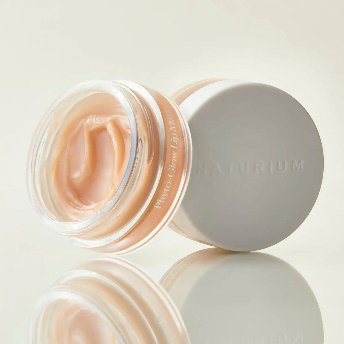 phyto-glow-lip-mask-a1 phyto-lipmask_0607-crop.webp
